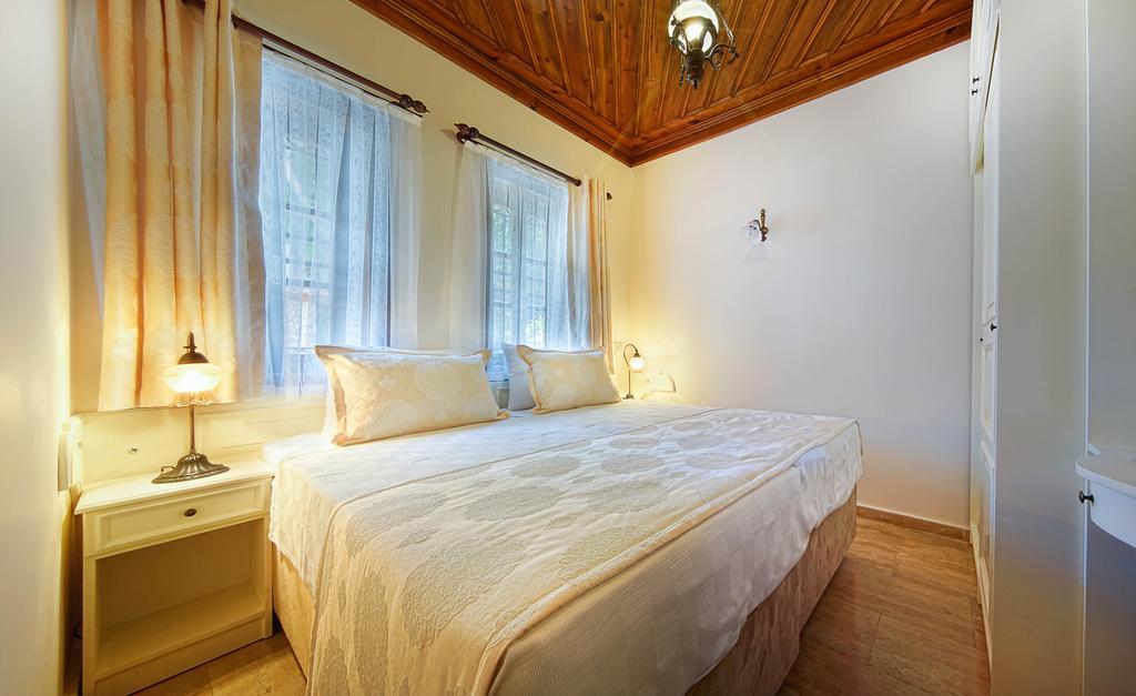 Minyon Hotel Antalia Esterno foto